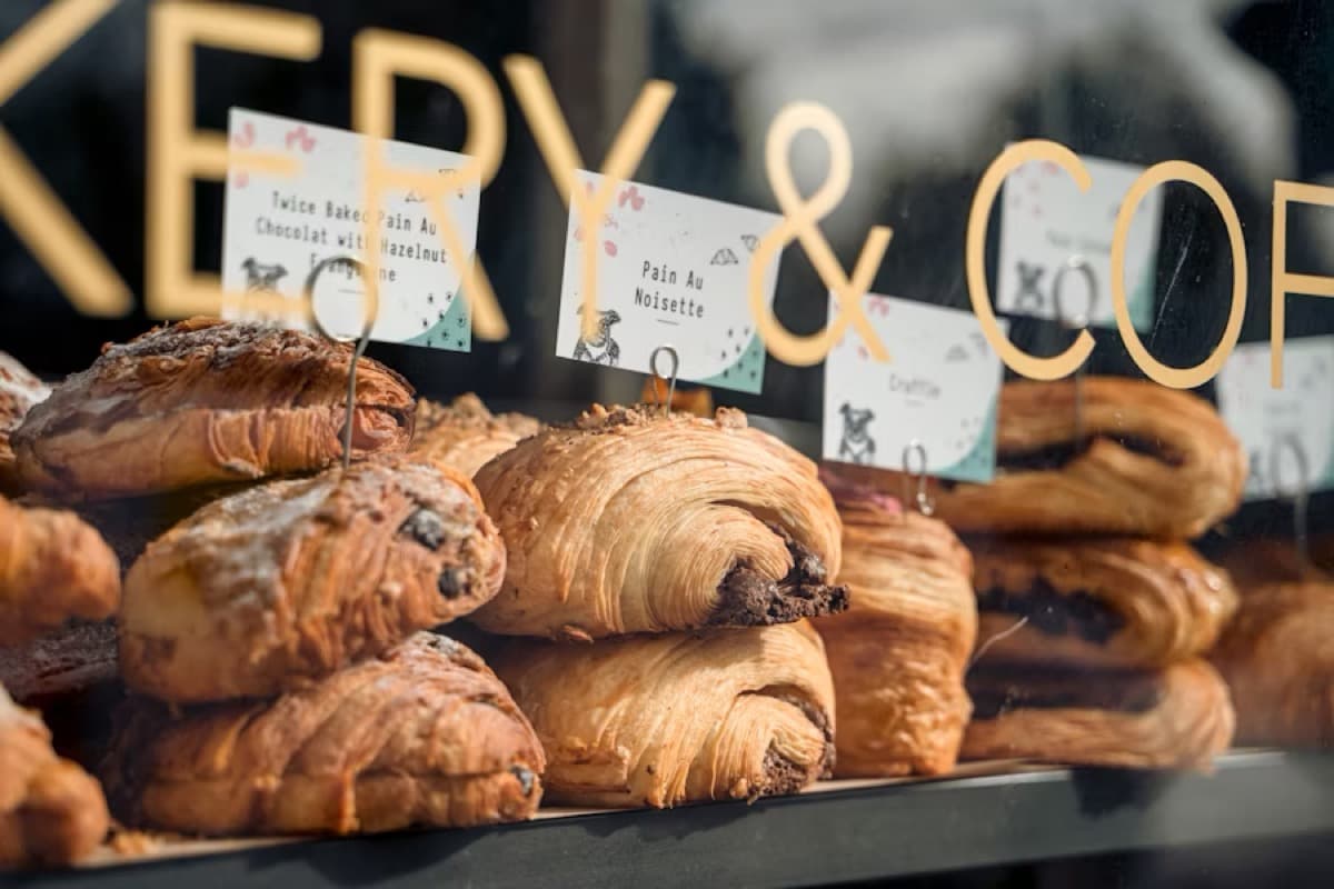 Edinburgh's culinary scene - local bakery and food culture